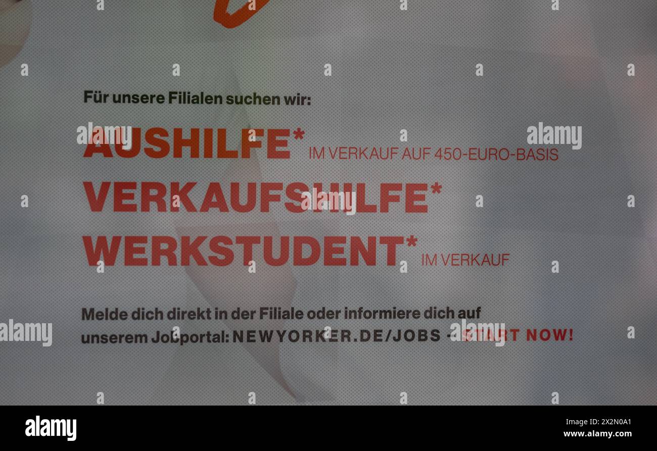 Seit die Wirtschaft wieder an fahrt gewinnt, suchen verschiedene Firmen Fachkräfte. Hier werden Aushilfen, Verkaufshilfe und ein Werkstudent von der F Stockfoto