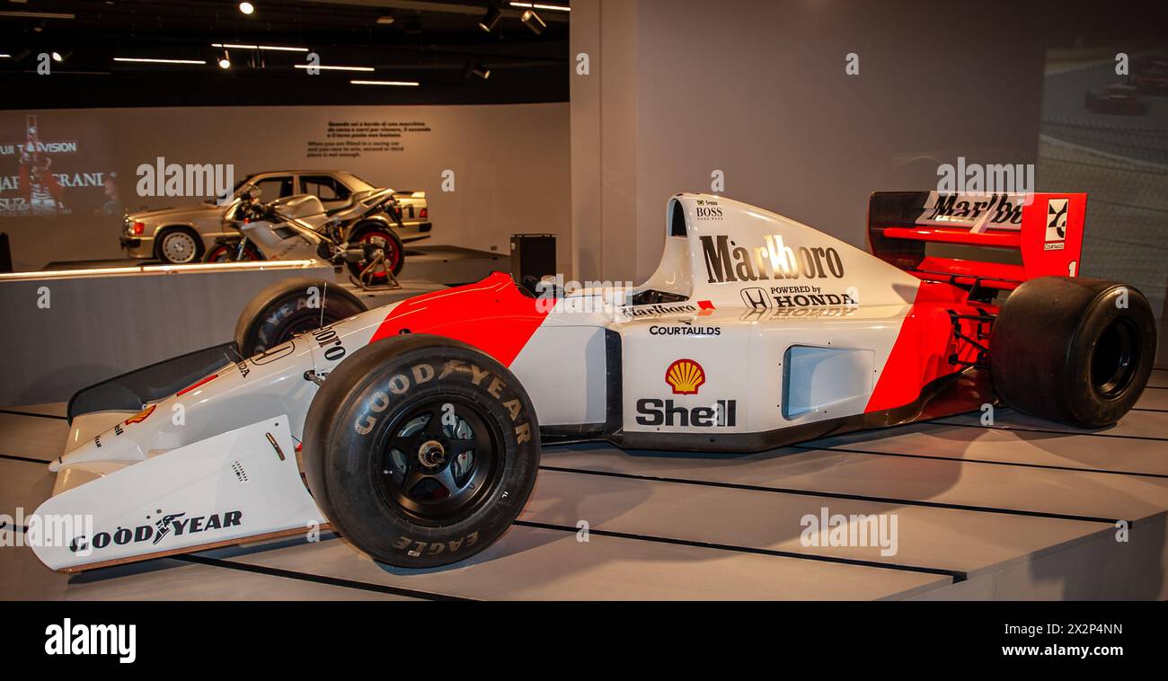 23/2024 Turin (Italien) Ayrton Senna McLaren MP4/7 Honda (1992), Sieger des ungarischen GP, ​​exhibited auf der Mauto in Turin Stockfoto