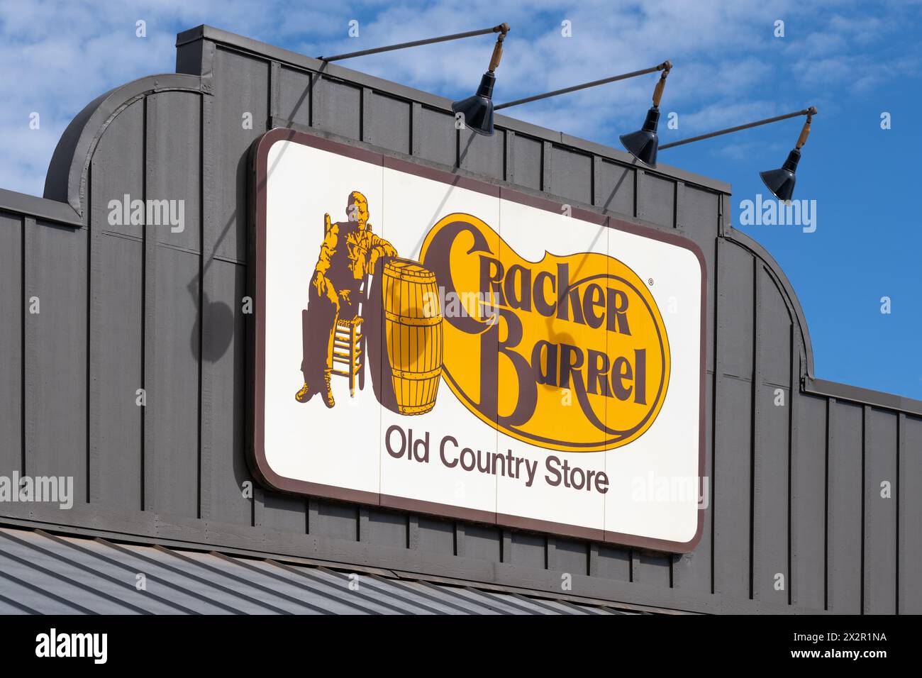 Cracker Barrel Old Country Store Restaurantbeschilderung im Cracker Barrel in Savannah, Georgia. (USA) Stockfoto