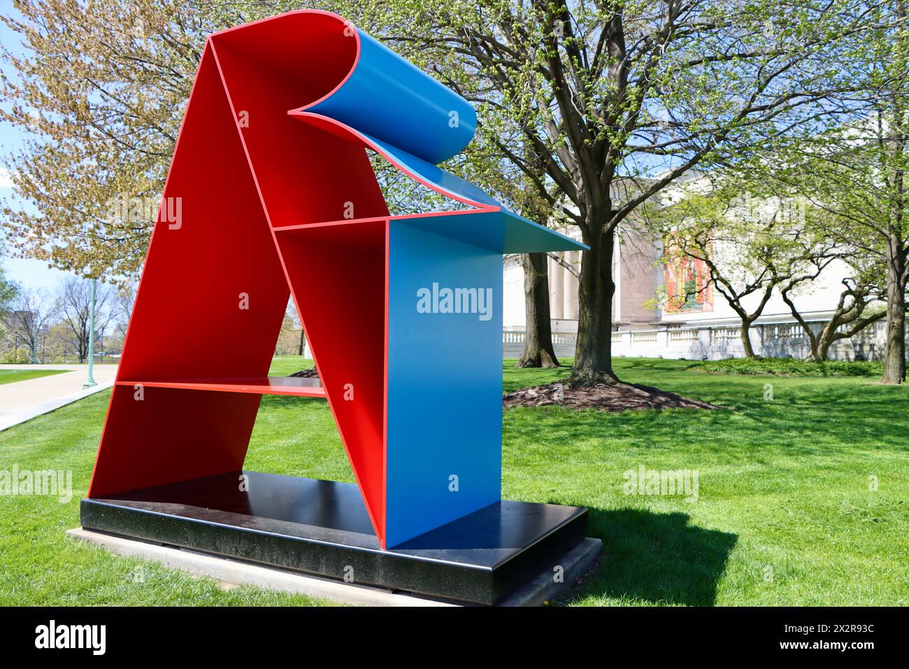 Robert Indiana's polychrome Aluminium-Kunstskulptur vor dem Cleveland Museum of Art Stockfoto