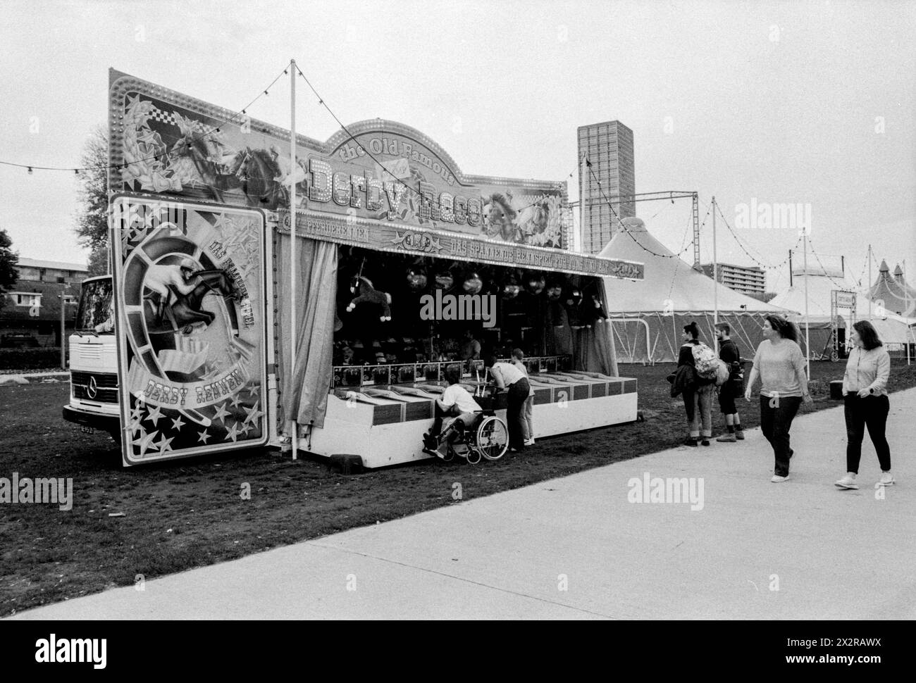 Circus Fontys University jährliches Fontys Circolo Circus Festival im Downtown Spoorpark. Tilburg, Niederlande. Tilburg Spoorpark Noord-Brabant Nederland Copyright: XGuidoxKoppesxPhotox Stockfoto