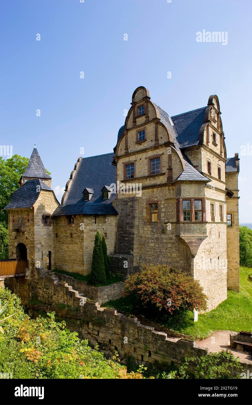 Das Oberschloss Kranichfeld ist eine Renaissance-Burg des ehemaligen Fürstenhauses Reuss, oberhalb der Stadt Kranichfeld in Thüringen, die entstanden ist Stockfoto