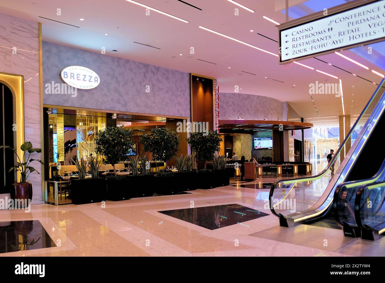 Brezza italienisches Restaurant im District Shoppingviertel im Resorts World Casino, Las Vegas, Nevada; moderne italienische Küche; Restaurants in Vegas. Stockfoto