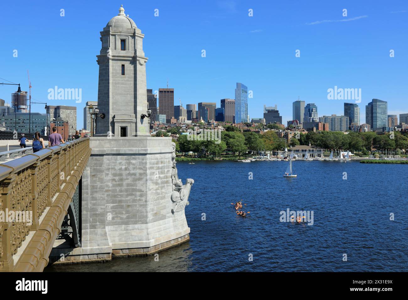 Geografie / Reise, USA, Massachusetts, Boston, Longfellow Bridge und Skyline, ADDITIONAL-RIGHTS-CLEARANCE-INFO-NOT-AVAILABLE Stockfoto