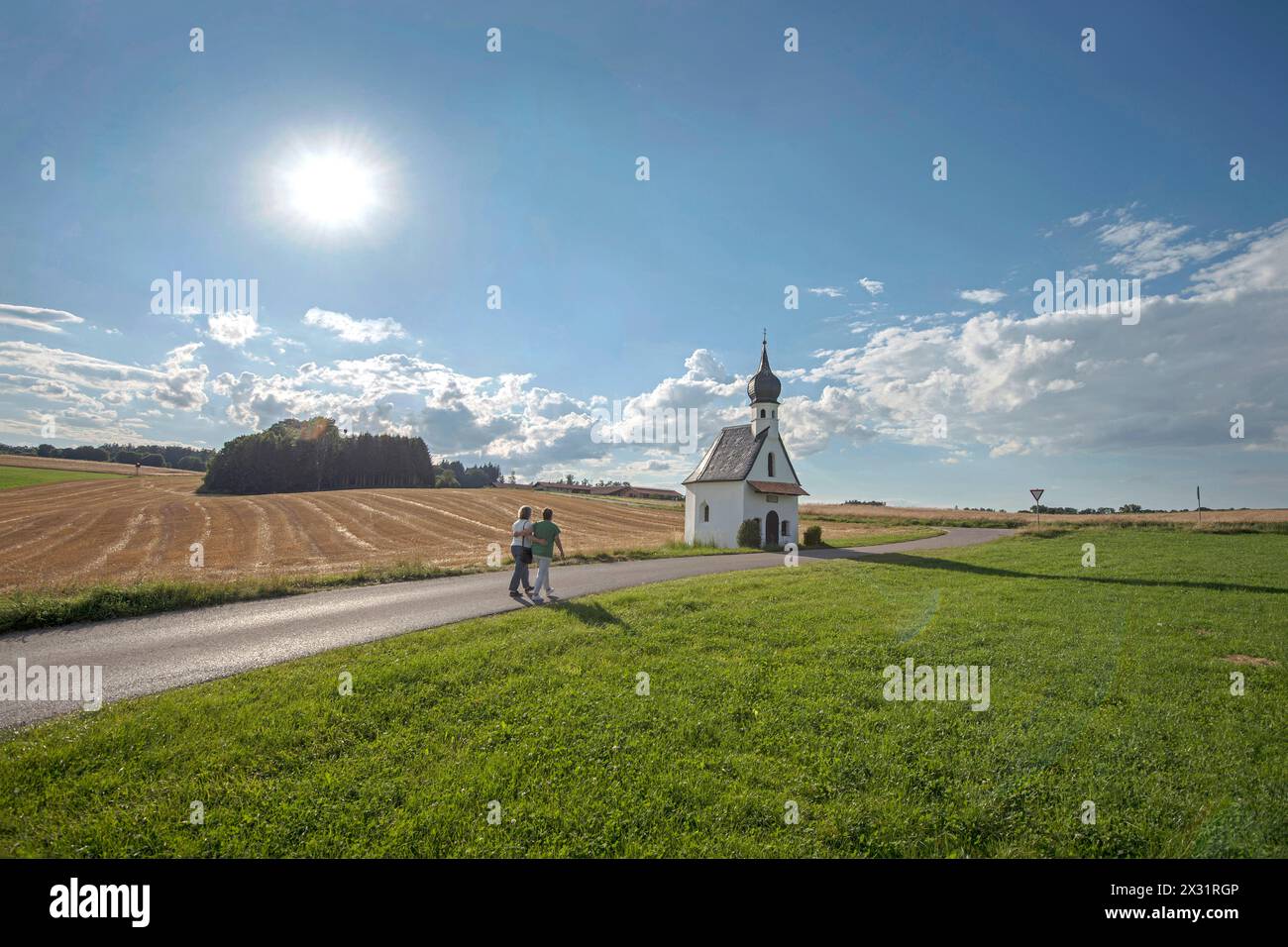 Geographie / Reise, Deutschland, Bayern, Berganger bei Baiern, Kapelle in der Landschaft, ADDITIONAL-RIGHTS-CLEARANCE-INFO-NOT-AVAILABLE Stockfoto