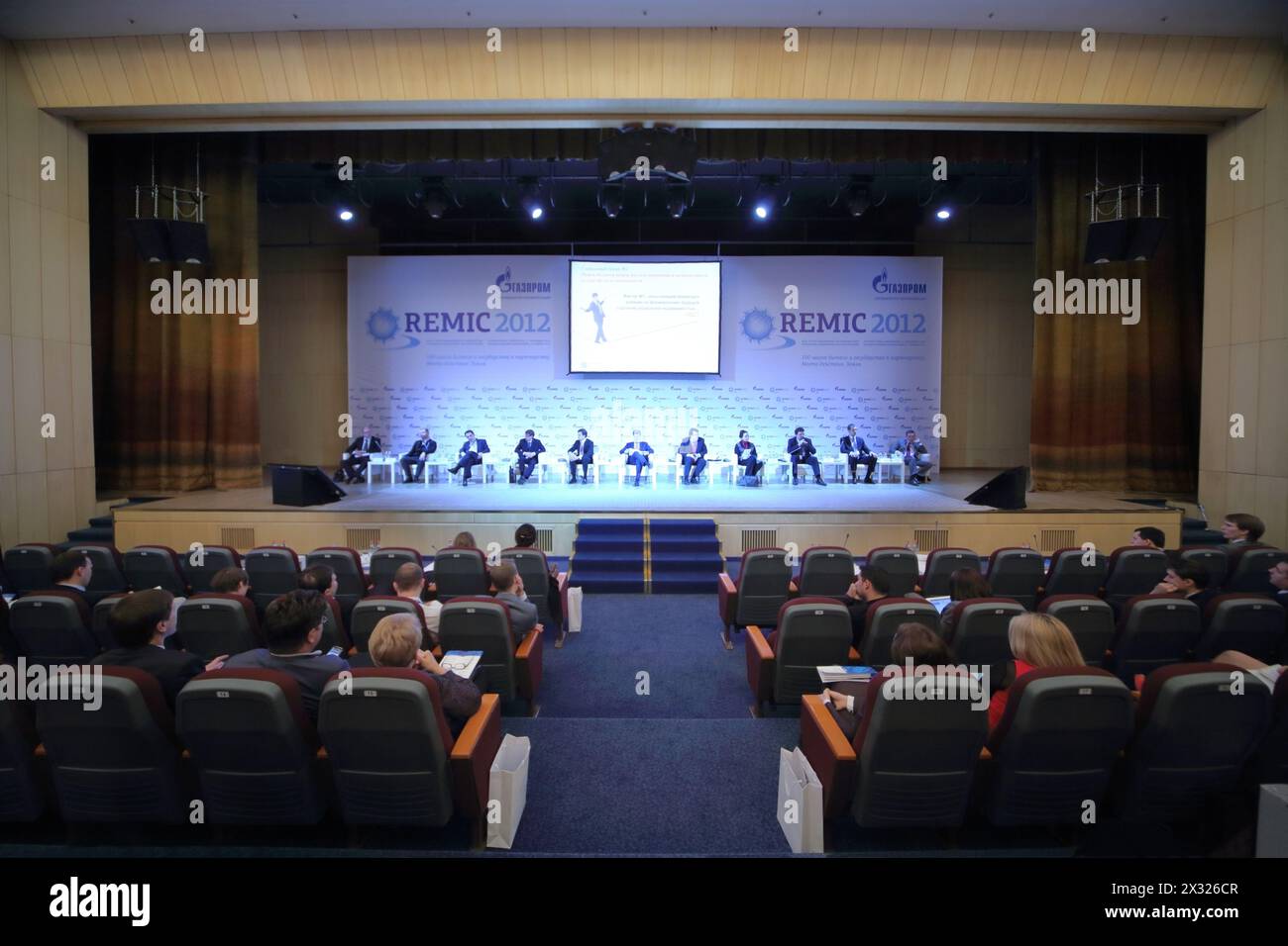 MOSKAU - 21. November: Vertreter der Organisationen auf der Internationalen Konferenz Immobilien-Managementin-Unternehmen im President Hotel, ON Stockfoto