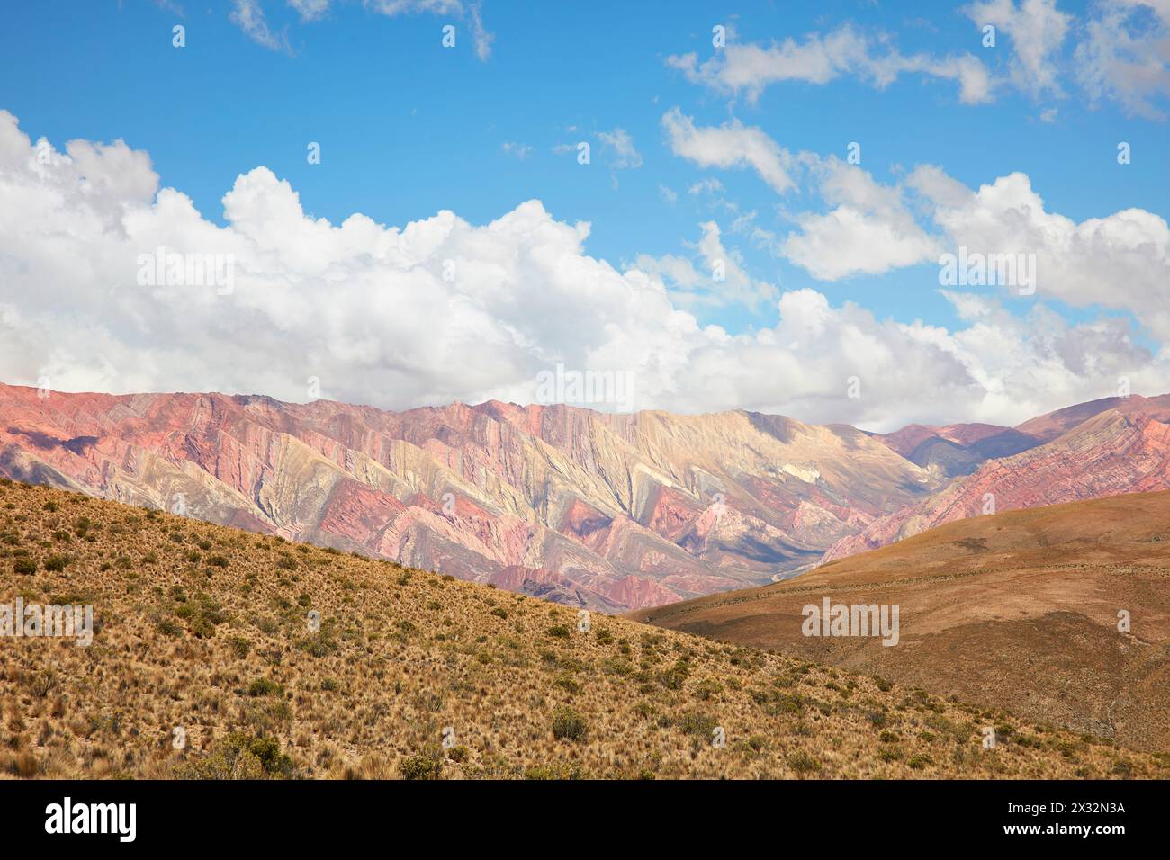 Hornocal (Berg mit 14 Farben), Humahuaca, Jujuy, argentinischer Nordwesten. Stockfoto