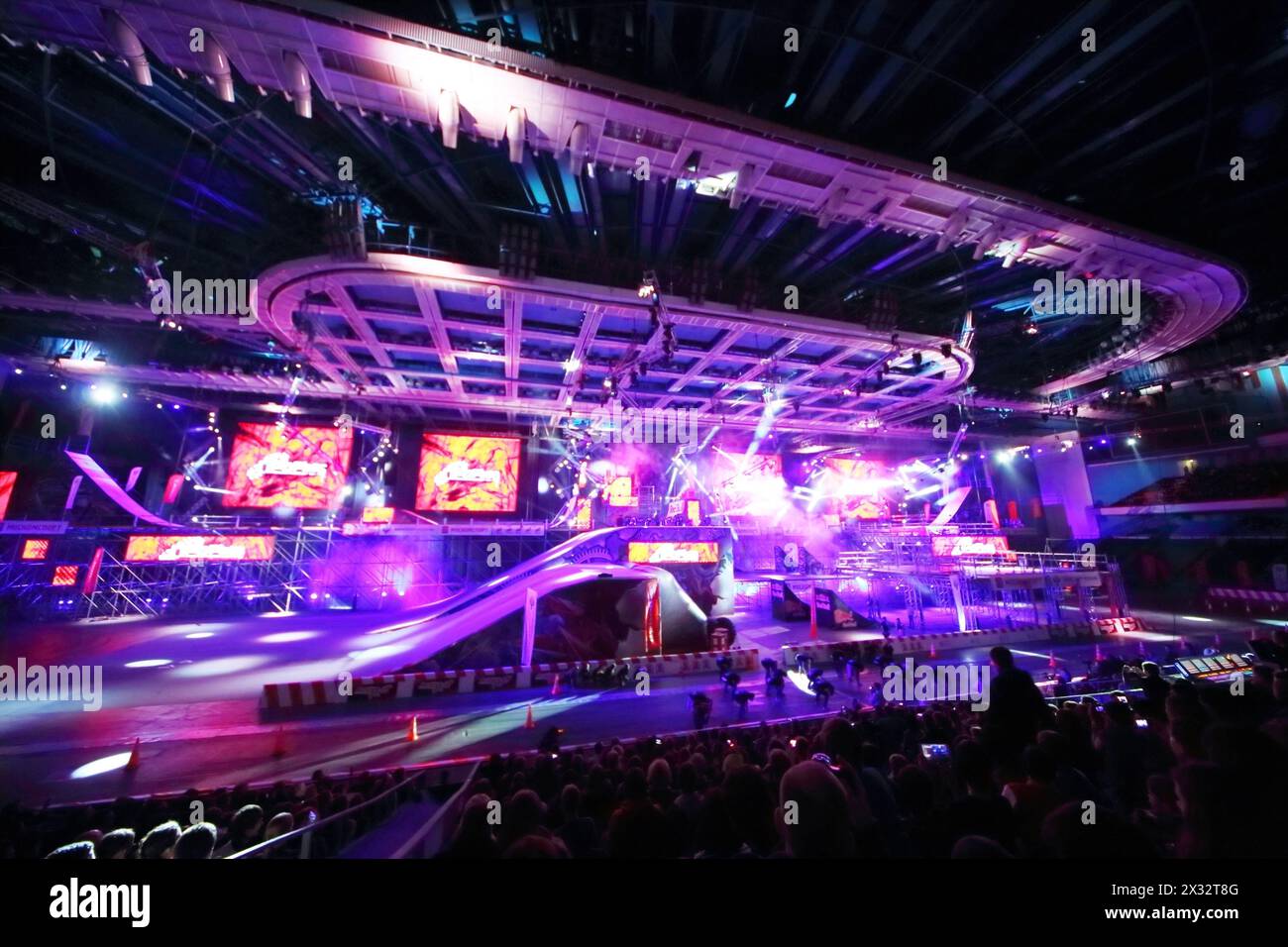 MOSKAU - 02. März: Durchbruch des Extreme Sports Festival 2013 in der Arena des Olympischen Sportkomplexes, am 02. März 2013 in Moskau, Russland. Stockfoto