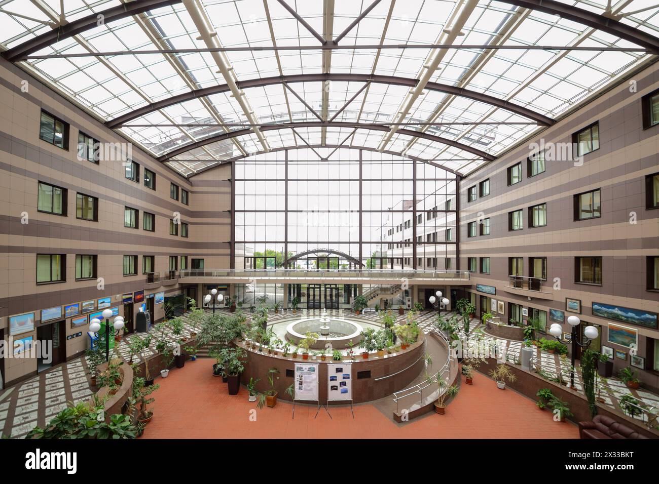 MOSKAU - 27. JUNI 2014: halle des wissenschaftlich-praktischen Zentrums für medizinische Betreuung von Kindern mit Entwicklungsbehinderungen, kraniofazial und angeborenen Stockfoto