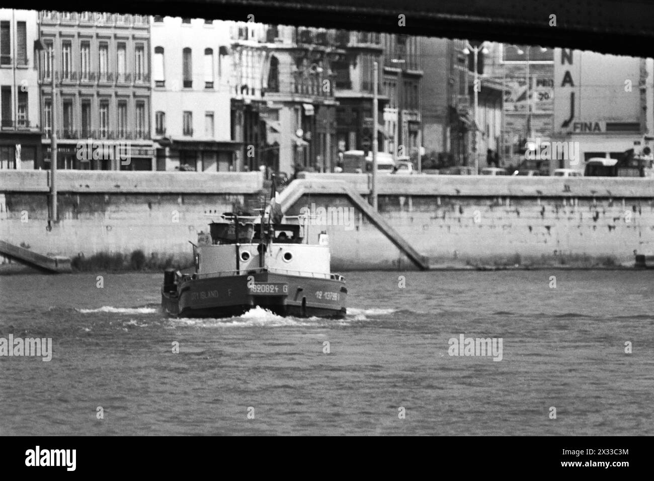 Binnenschiff auf dem Fluss Saone, Lyon, Frankreich, Archiv 80er Jahre Stockfoto