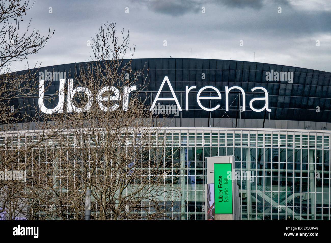 Uber Arena, bis 2015 O2 World Berlin, bis März 2024 Mercedes-Benz-Arena, Mehrzweckhalle, Sportveranstaltungen, Konzerte, Events, Umbennung zur Uber-AR Stockfoto