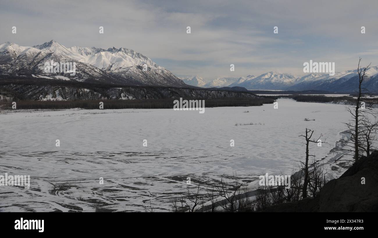 Frozen Alaska Landscape Anfang Frühling Stockfoto