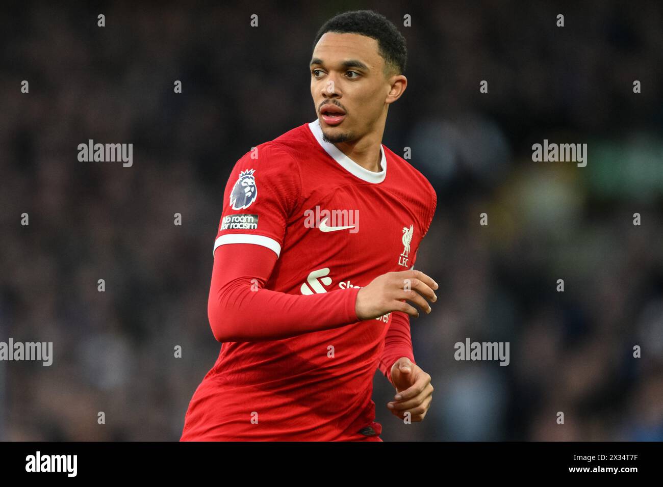 Trent Alexander-Arnold aus Liverpool während des Premier League-Spiels Everton gegen Liverpool im Goodison Park, Liverpool, Großbritannien, 24. April 2024 (Foto: Craig Thomas/News Images) Stockfoto