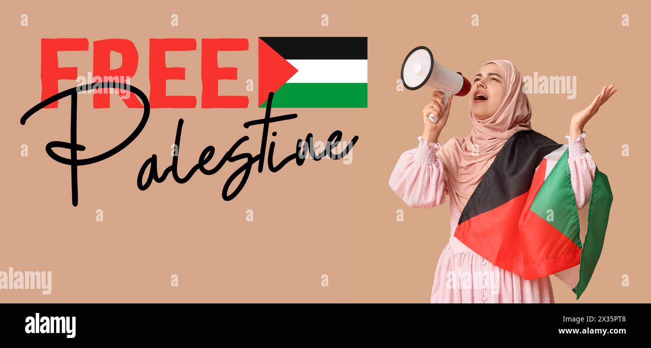 Banner mit muslimischer Frau mit palästinensischer Flagge, die ins Mikrofon ruft Stockfoto