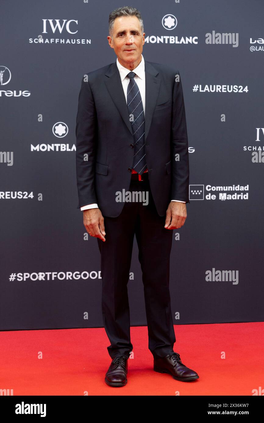 Madrid, Spanien. April 2024. Miguel Indurain posiert auf dem roten Teppich während der Verleihung der Laureus World Sports Awards 2024 im Palacio de Cibeles in Madrid. Quelle: SOPA Images Limited/Alamy Live News Stockfoto