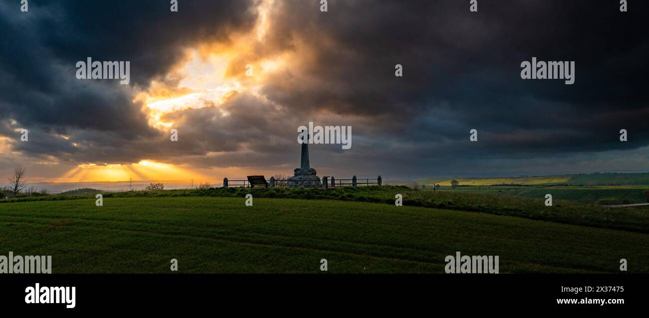 Die Sonne untergeht über dem Battle of Flodden Monument Stockfoto