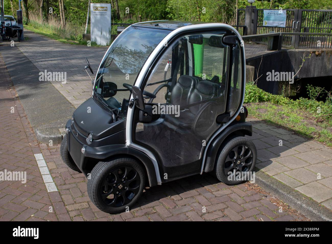 Biro Mini Car In Amsterdam, Niederlande 23-4-2024 Stockfoto