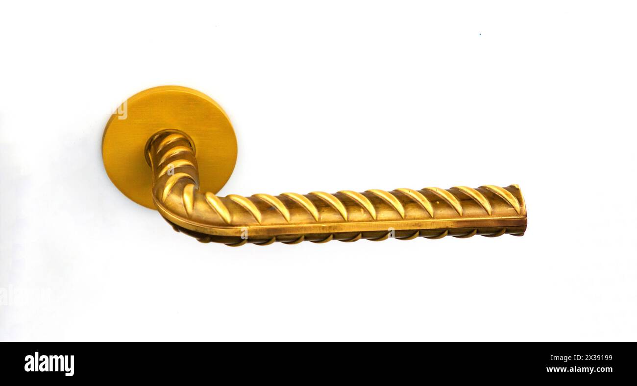 Dekorativer Metalltürgriff in Retro-Bronze-Gold Stockfoto