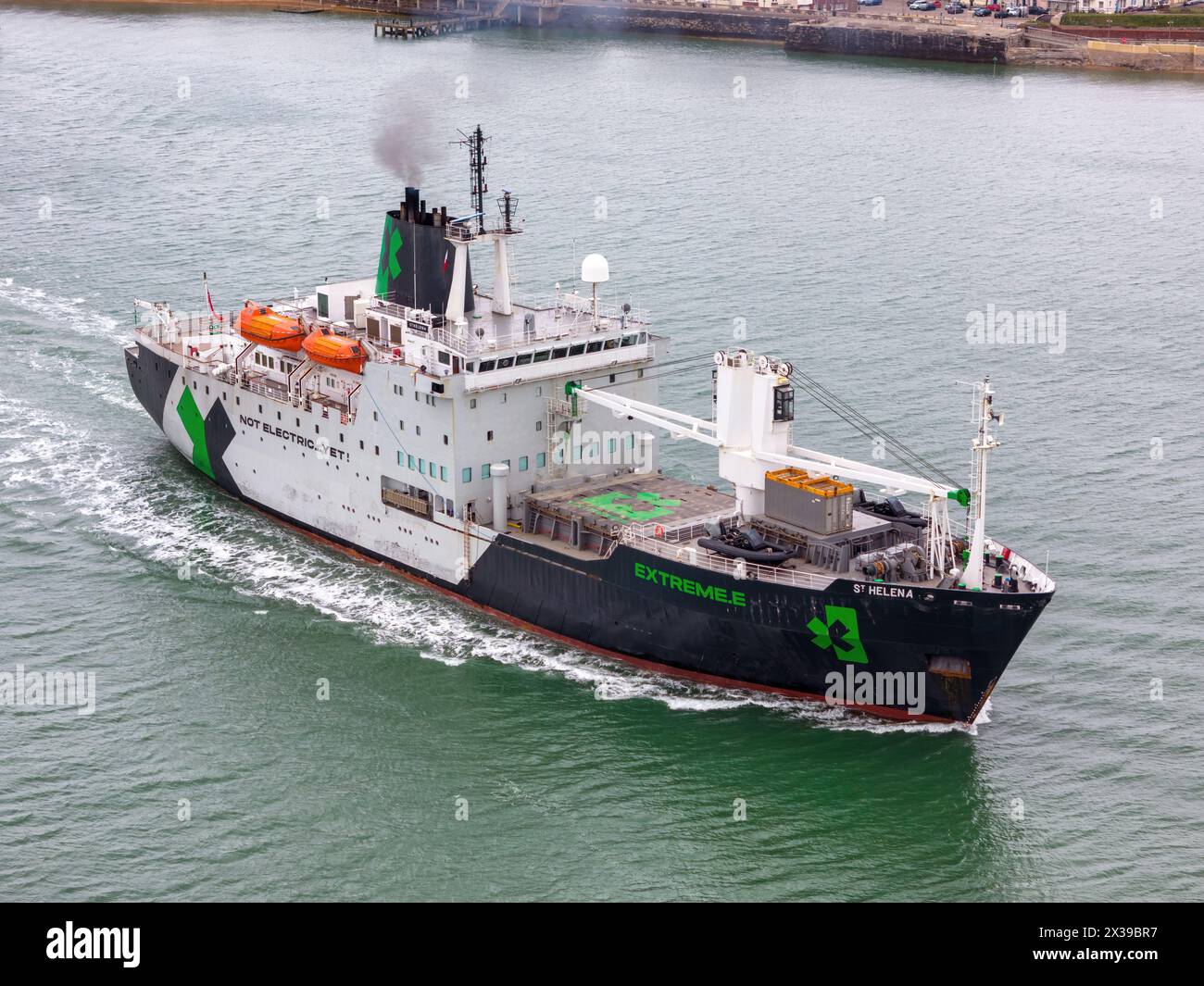 St. Helena ist ein ehemaliges Frachtschiff, das das britische Überseegebiet desselben bedienten. Es wird nun von der Extreme E Rennserie betrieben. Stockfoto