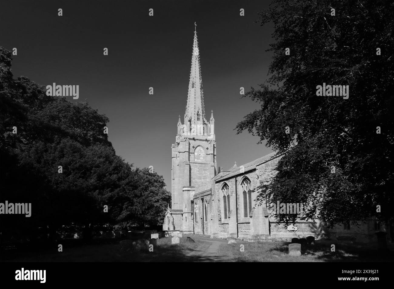 Frühlingsblick über die Pfarrkirche Saint Mary und Saint Nicolas, Stadtzentrum von Spalding; Lincolnshire County; England; Großbritannien Stockfoto