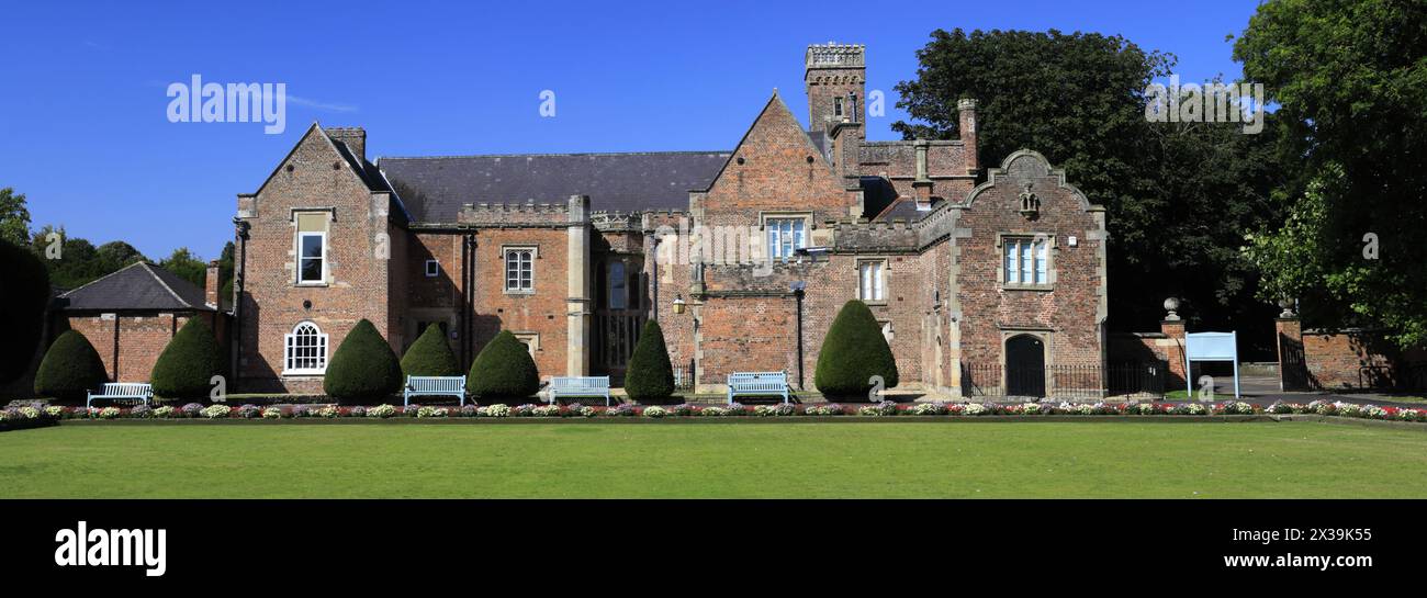 Frühlingsblumen in Ayscoughfee Hall and Gardens; Spalding Town; Lincolnshire; England; Großbritannien Stockfoto