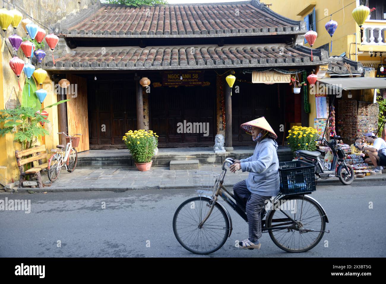 Wunderschöne alte Gebäude in der Altstadt von Hoi an, Vietnam. Stockfoto