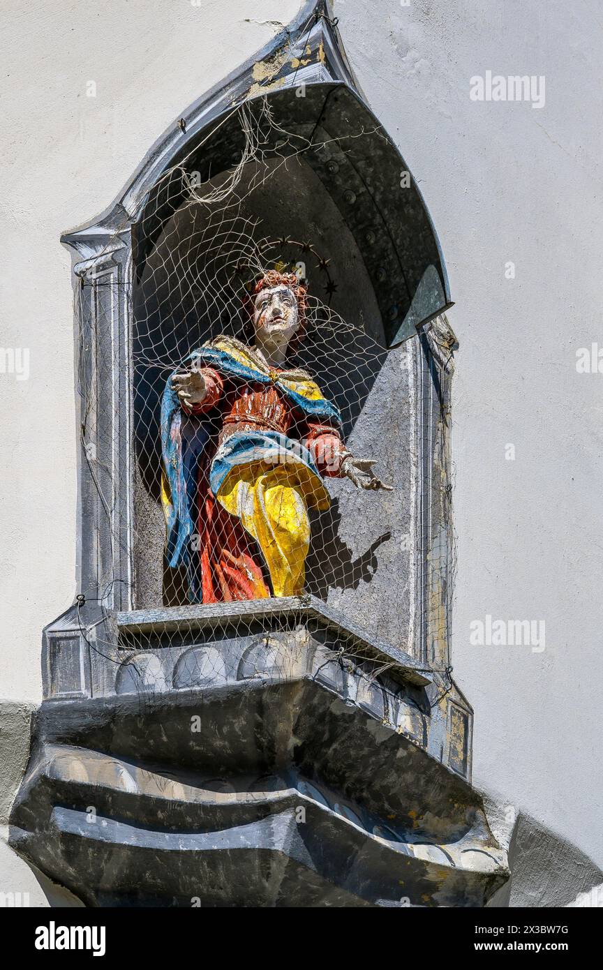 Figur eines heiligen in der Klosterkirche, Kloster Crescentia, Kaufbeuern, Allgaeu, Schwaben, Bayern, Deutschland Stockfoto