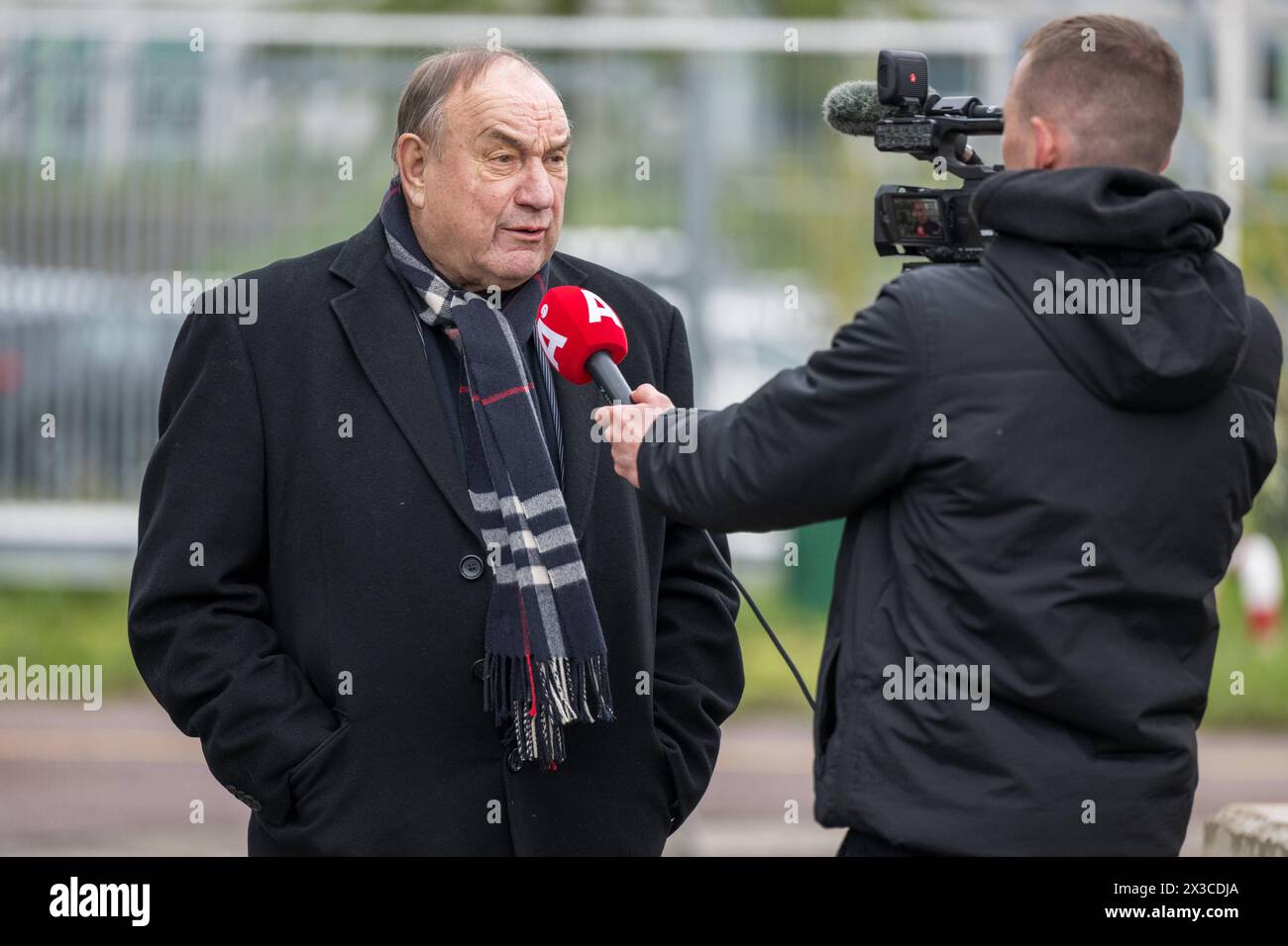 25. APRIL 2024 Spoed beraad bij AFC Ajax AMSTERDAM, NIEDERLANDE - 25. APRIL: Gast arriveerd voor het Spoed beraad bij AFC Ajax op Sportpark de Toekomst op 25. April 2024 in Amsterdam, Niederlande Foto: Kees Kuijt/BSR Agency 66413387.jpg Amsterdam Sportpark de Toekomst Niederlande Inhalte können nicht direkt oder indirekt über Dritte in den Niederlanden weiterverbreitet werden. Copyright: XBSRxAgencyx Stockfoto