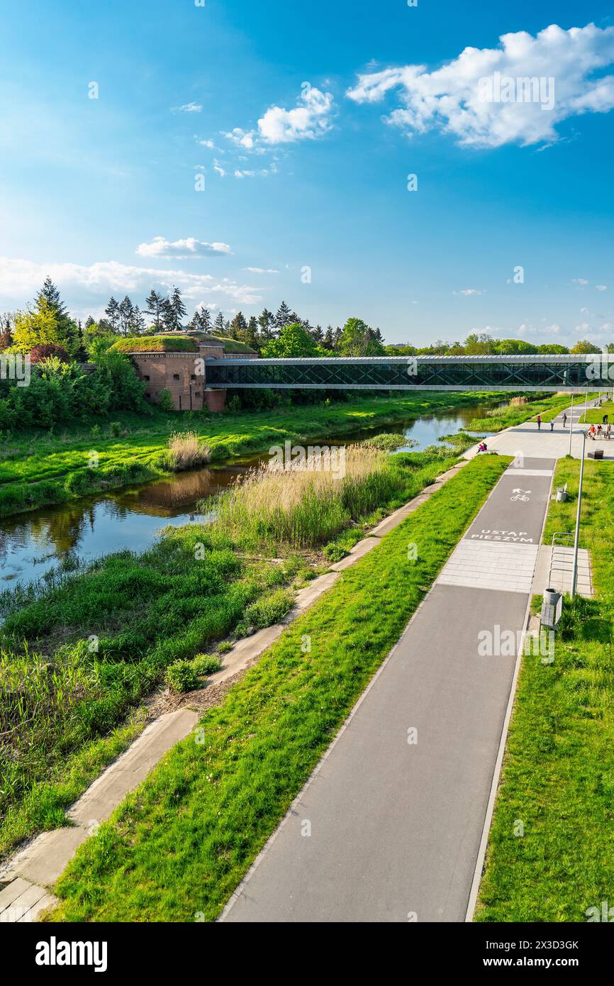 kanal und Freiluft-Erholungsraum in Breslau Stockfoto