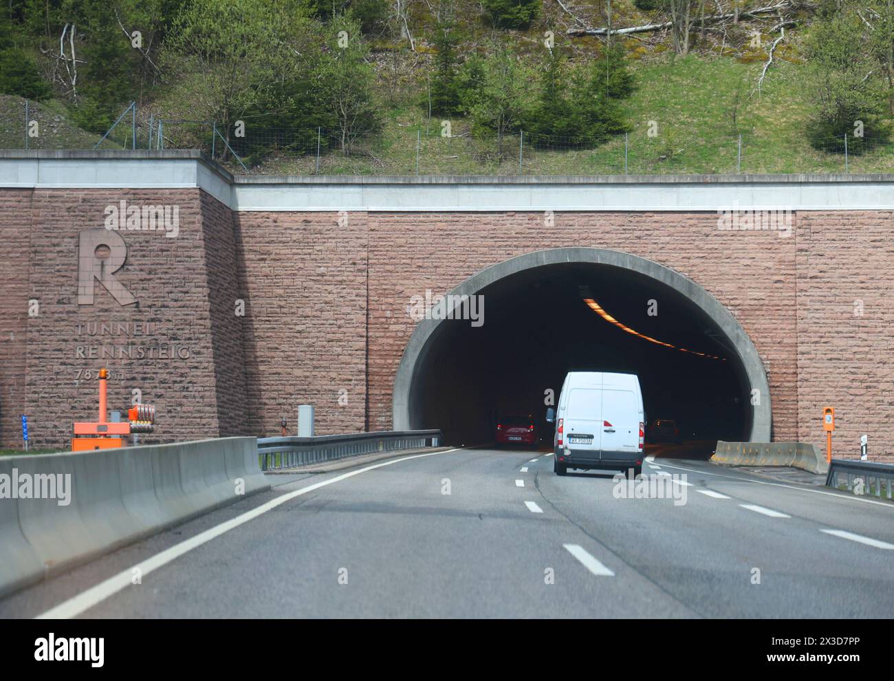 Tunnel Rennsteig 25.04.2024, ZellaMehlis, Einfahrt Rennsteigtunnel