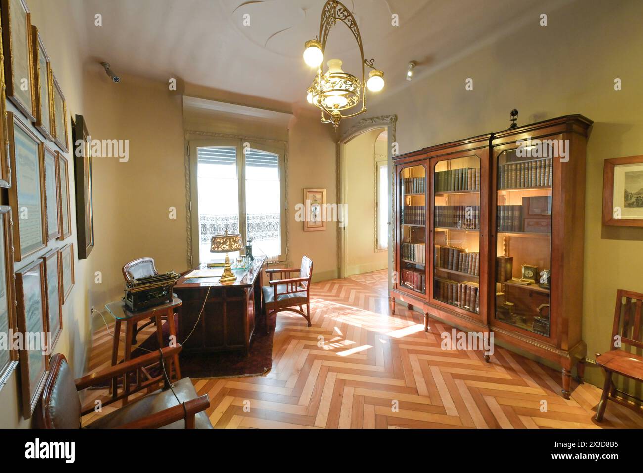 Arbeitszimmer, bürgerliche Wohnung, La Pedrera, Casa Mila von Antoni Gaudi, Barcelona, Katalonien, Spanien Stockfoto