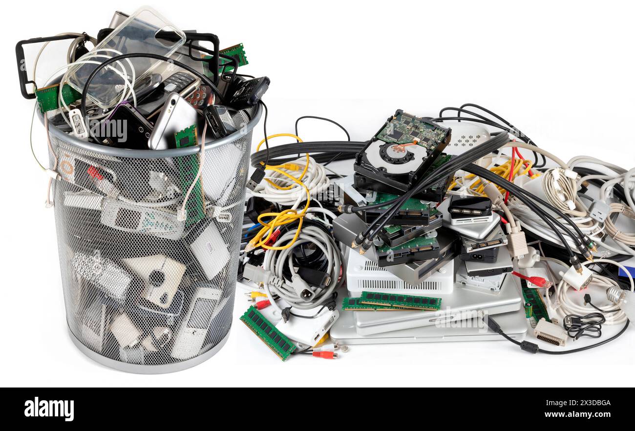 Veraltete Recyclingtechnologie – Elektronikschrott Stockfoto