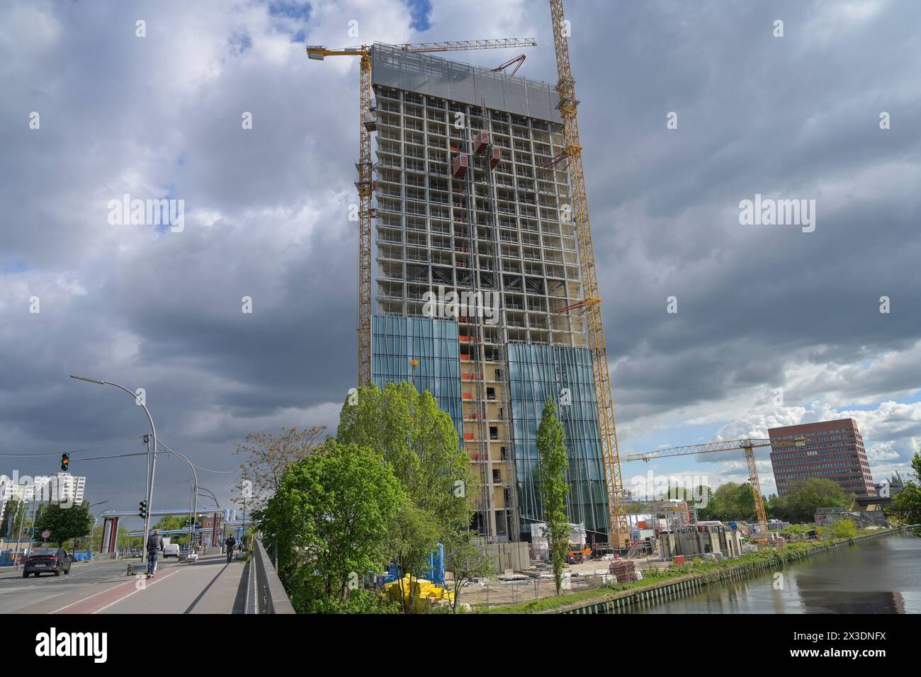 Neubau, Estrel Tower, Hotel, Sonnenallee, Neukölln, Berlin, Deutschland Stockfoto