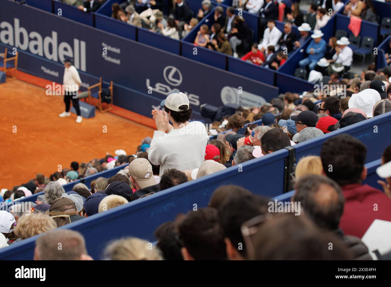 Barcelona, Spanien. April 2024. Blick auf die Fans während des Barcelona Open Banc de Sabadell Tennis Turniers im Reial Club de Tennis Barcelona. Stockfoto
