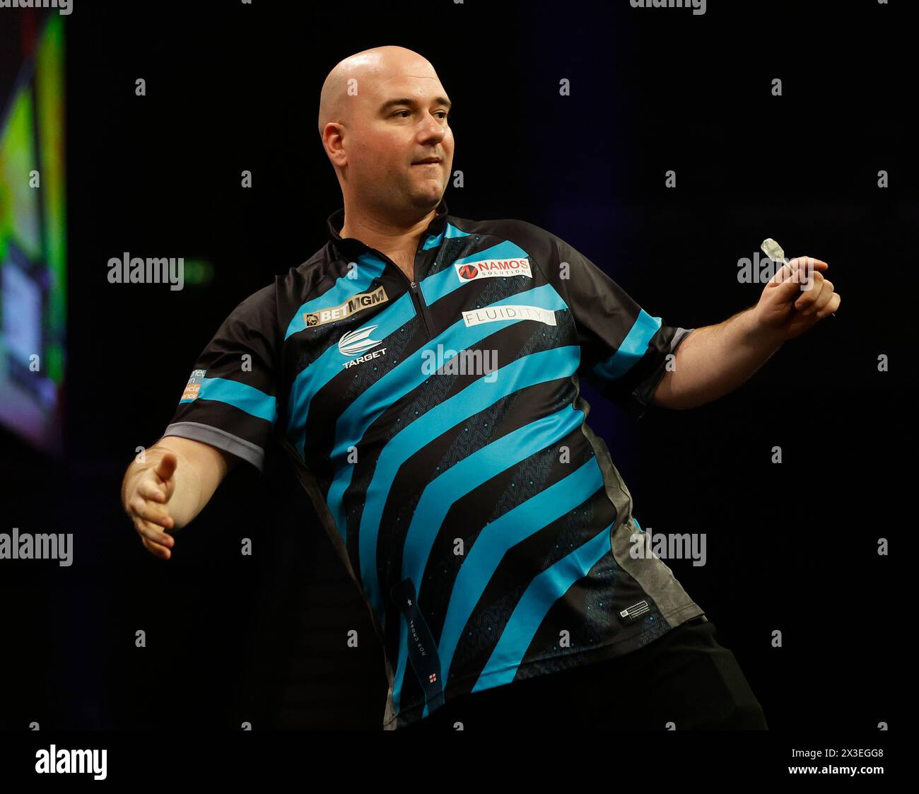 25. April 2024, M&amp;S Bank Arena, Liverpool, England; 2024 PDC Premier League Darts Liverpool Night 13; Rob Cross gewinnt sein erstes Leg in seinem Finalspiel gegen Luke Litter Stockfoto