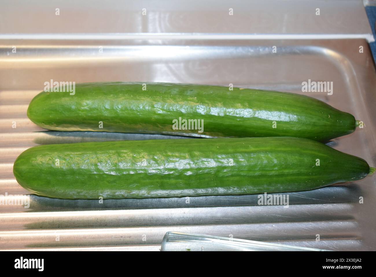 zwei Gurken Stockfoto