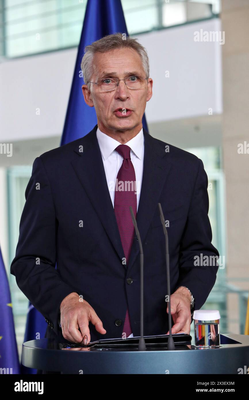 Berlin, 26.4,24, Jens Stoltenberg, NATO-Generalsekretär, nimmt an Pressemitteilungen mit Bundeskanzler Scholz Teil Stockfoto