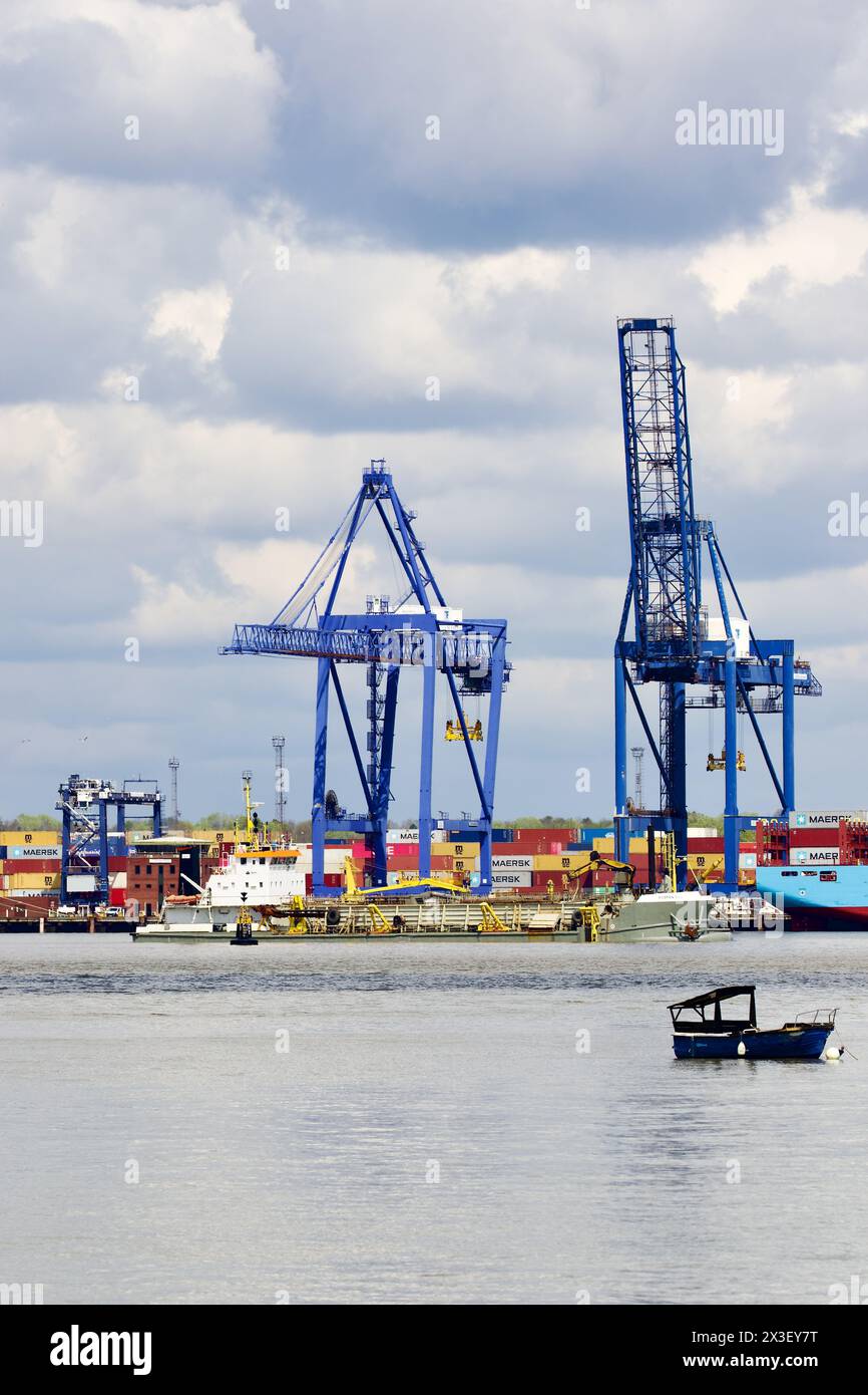 Nachlaufsaugbehälter Dredger „Sospan Dau“, beteiligt an Baggerarbeiten in Harwich Harbour. Stockfoto