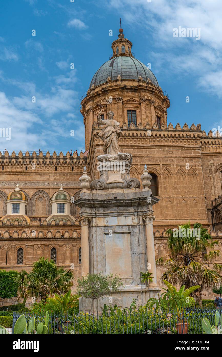 Basilika Cattedrale Metropolitana Primaziale della Santa Vergine Maria Assunta in Palermo Stadt. Stockfoto