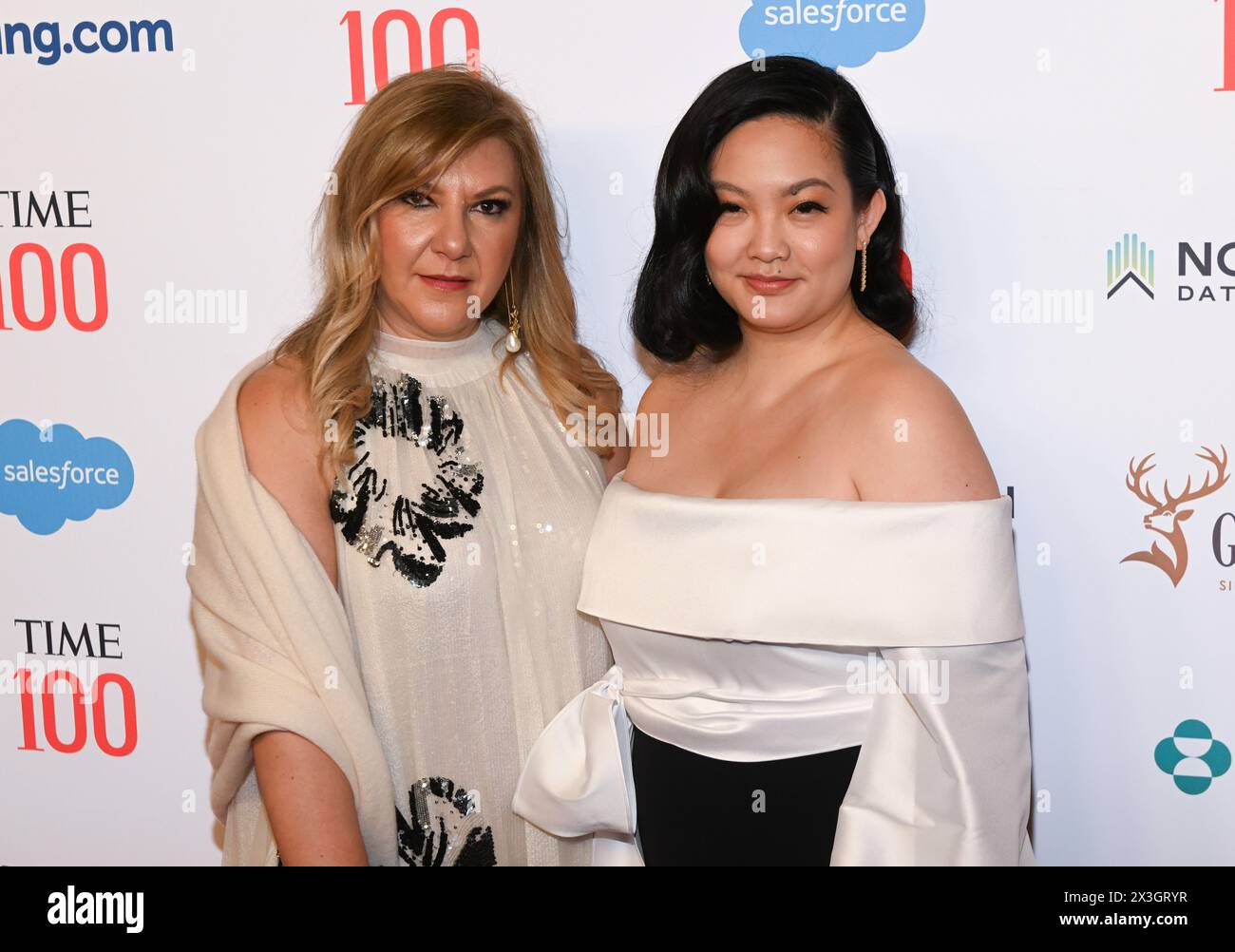 New York, USA. April 2024. Amanda Nguyen bei der 2024 stattfindenden TIME100 Gala im Jazz im Lincoln Center am 25. April 2024 in New York City. Foto: Jeremy Smith/imageSPACE Credit: Imagespace/Alamy Live News Stockfoto