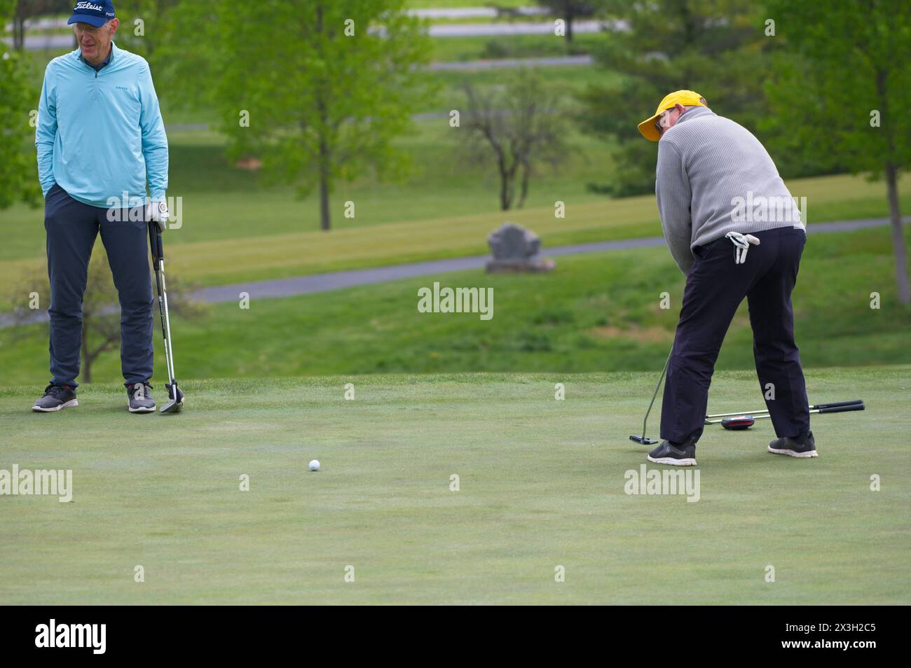 USA; 26. April 2024: Golfspieler treten im Apple Blossom HoneyWay Golf Classic an, der von Bank of Clarke präsentiert wird. Das Turnier fand im Rock Harbor Go statt Stockfoto