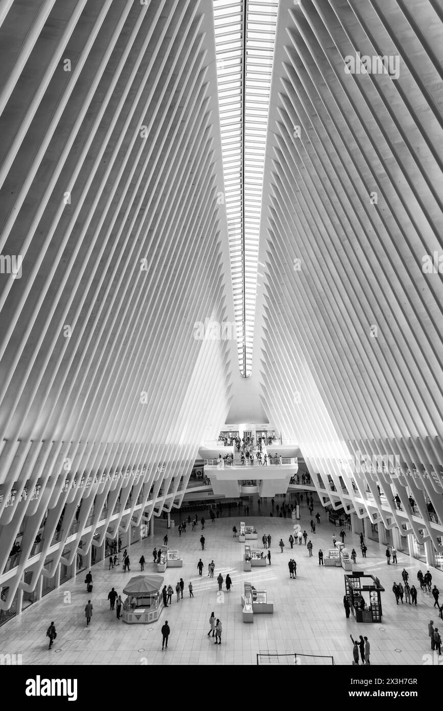 World Trade Centre Transportation Hub ein Terminal-Bahnhof am Oculus, der Santiago Calatrava in Lower Manhattan, New York, entworfen hat Stockfoto