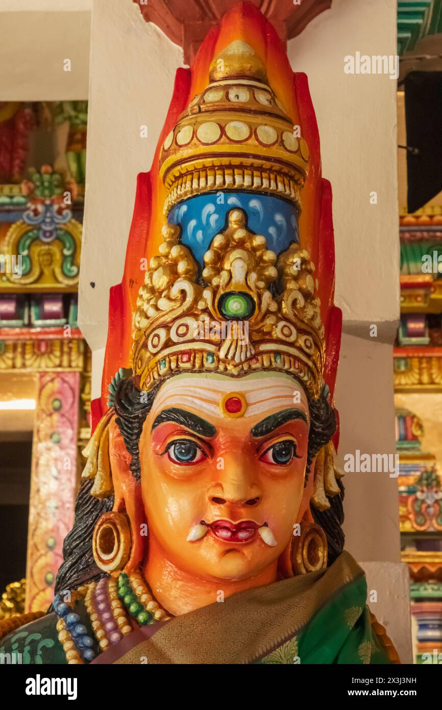 Asien, Singapur, Chinatown, Sri Mariamman Tempel, Statue des weiblichen Hindu Deitie Stockfoto