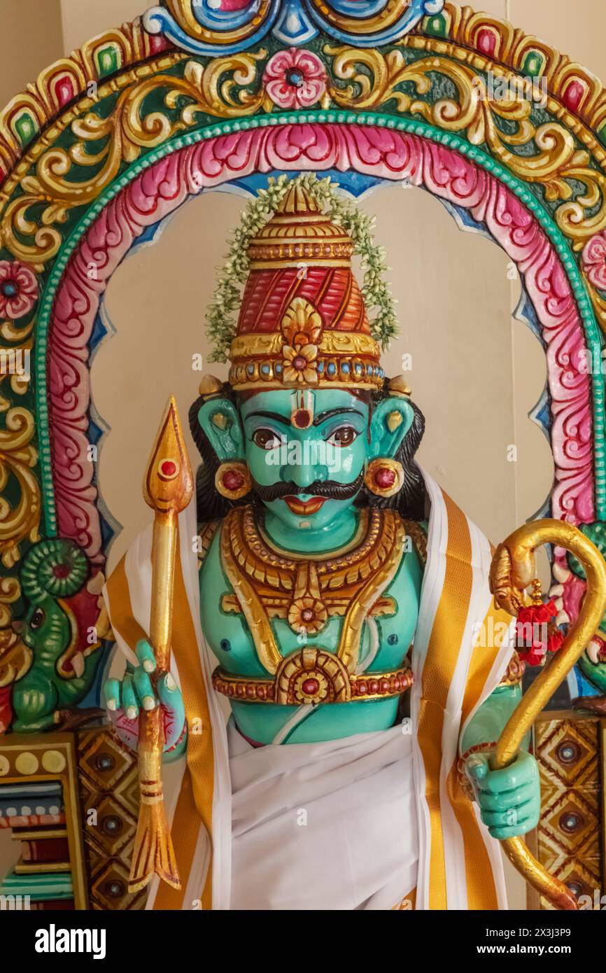 Asien, Singapur, Chinatown, Sri Mariamman Tempel, Statue des Hindu Deitie Stockfoto