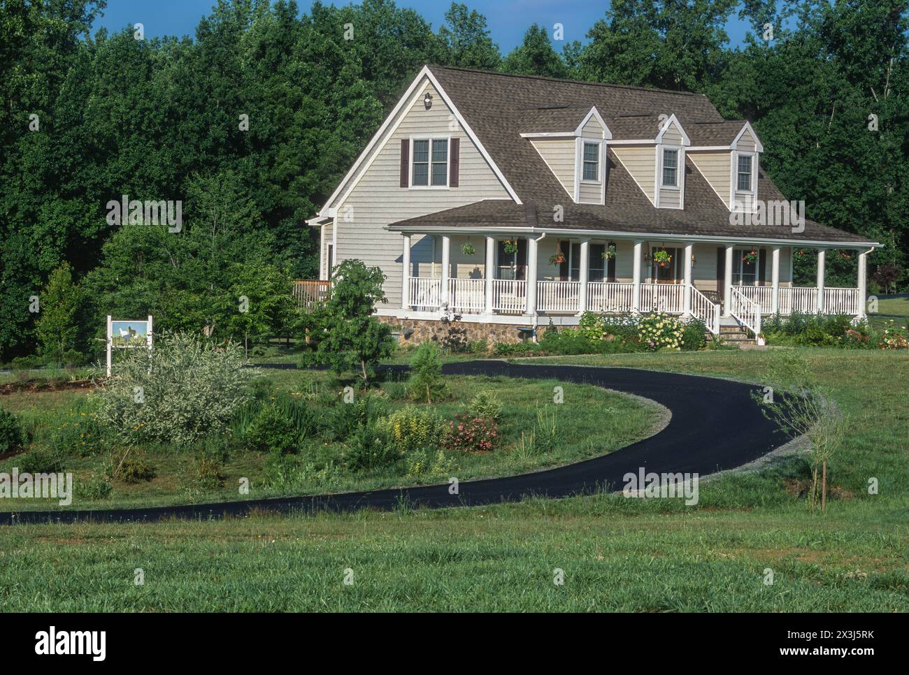 Typisches Mittelklasse-Bauernhaus, Culpepper, Virginia, USA. Stockfoto
