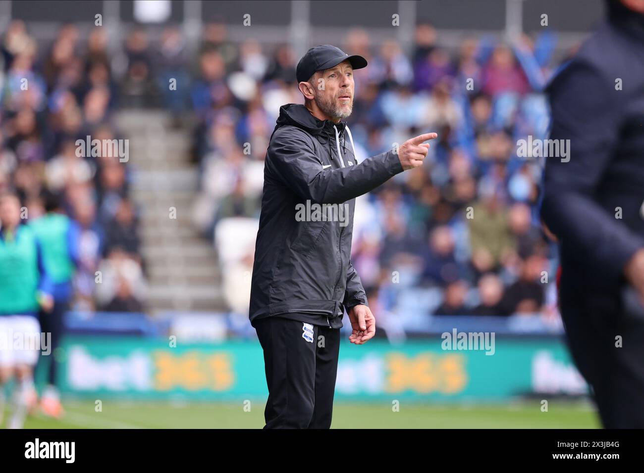 Gary Rowett, Manager von Birmingham City, während des Sky Bet Championship-Spiels zwischen Huddersfield Town und Birmingham City im John Smith's Stadium, Huddersfield am Samstag, den 27. April 2024. (Foto: Pat Scaasi | MI News) Credit: MI News & Sport /Alamy Live News Stockfoto