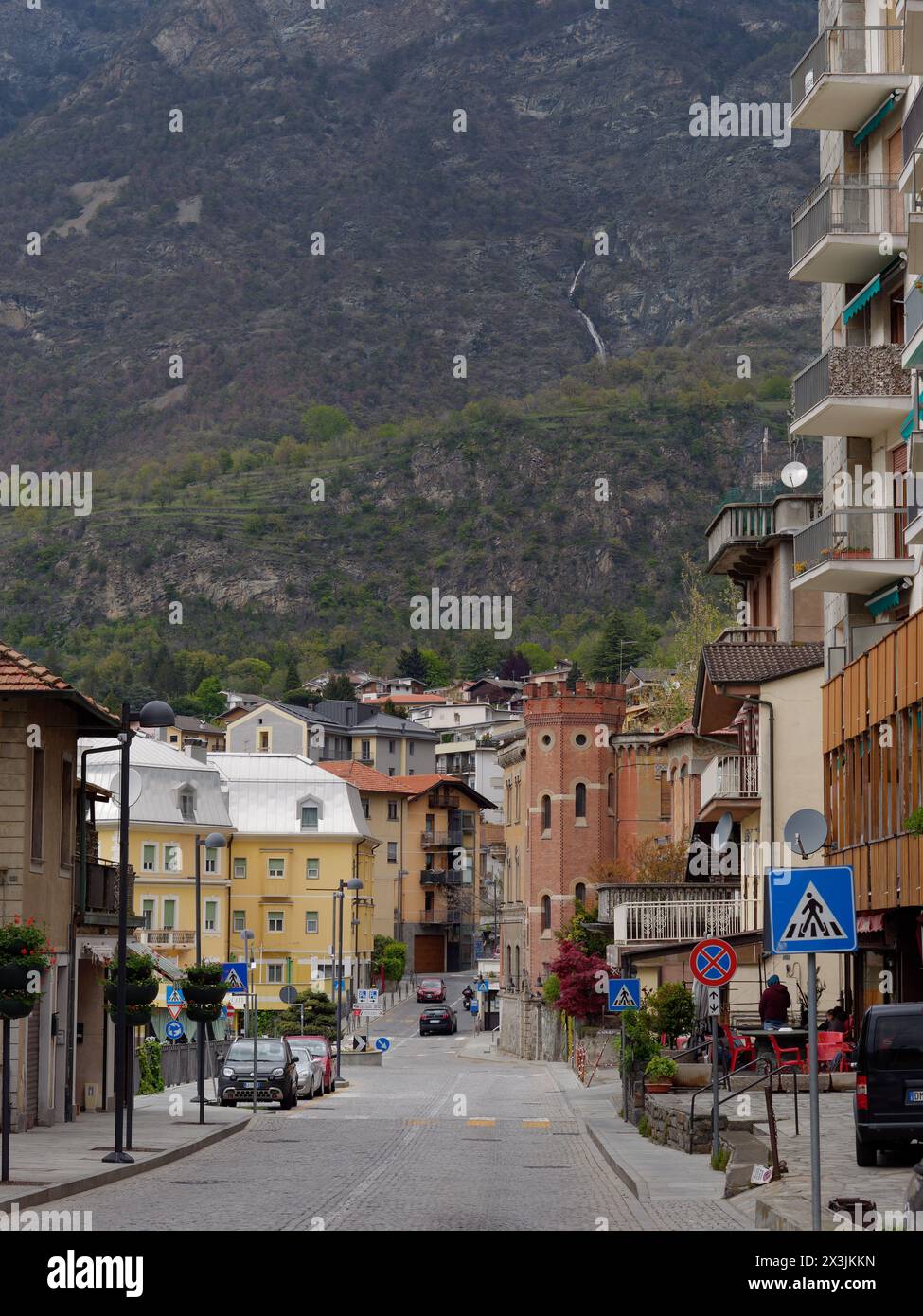 Stadt St. Vincent im Aostatal, Italien, 27. April 2024 Stockfoto