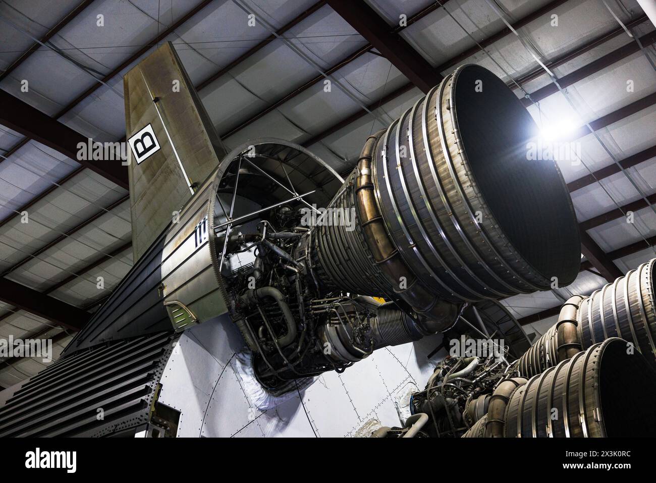 Rückseite der saturn V-Rakete mit Triebwerksdetails, johnson Space Center, houston, texas Stockfoto