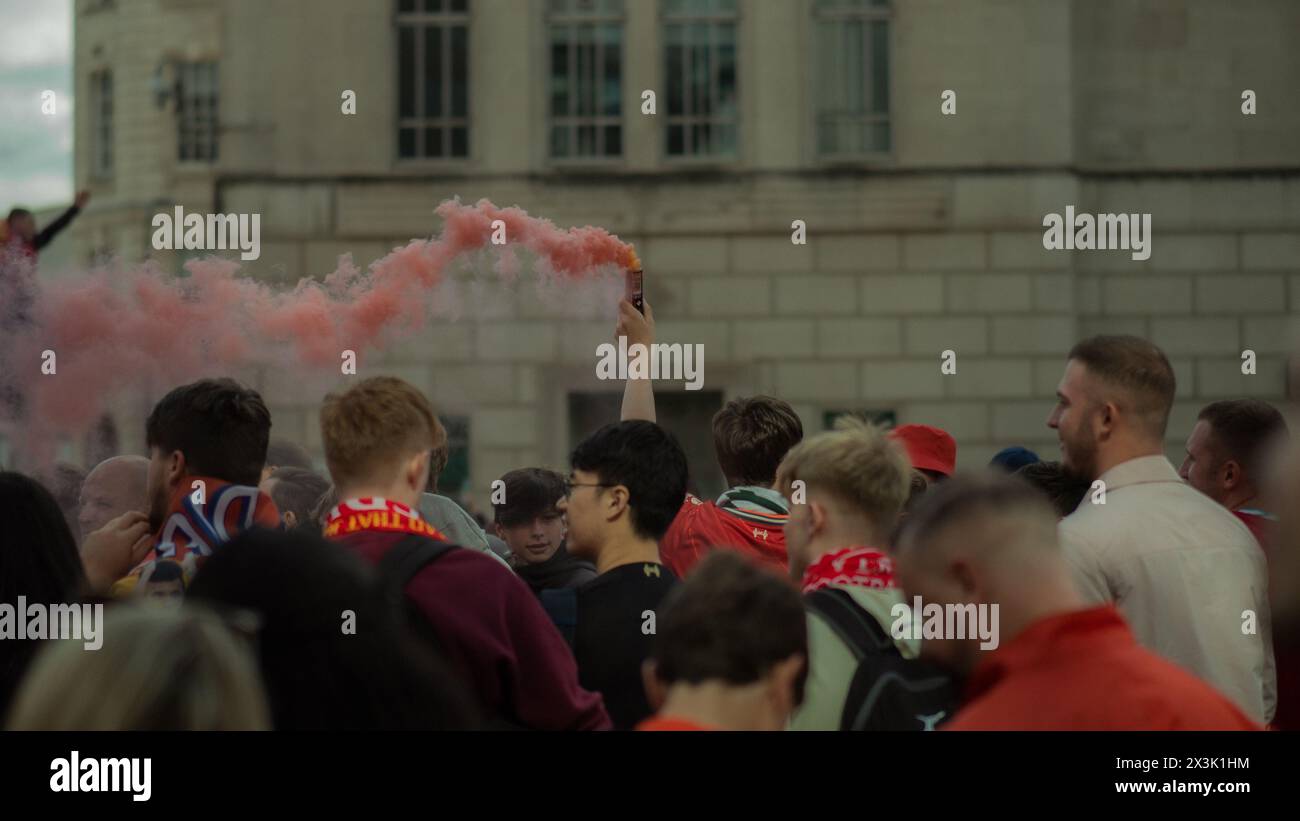 Wir feiern einen weiteren siegreichen Moment mit dem unglaublichen Liverpool Football Team. Stockfoto