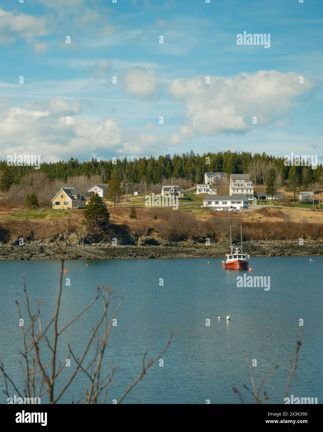 Boote im Little River im Hafen von Cutler, Maine Stockfoto